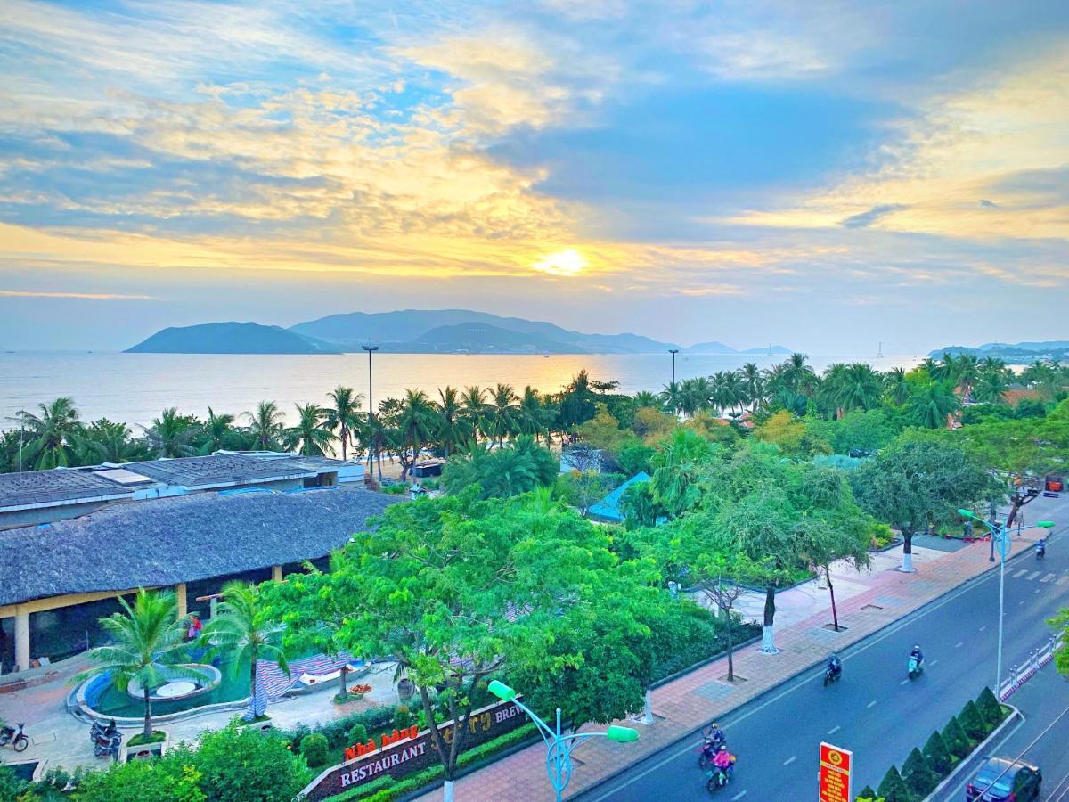 Anh Minh - Manchester Hotel Nha Trang Kültér fotó
